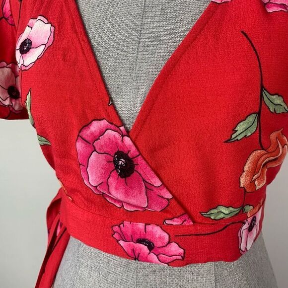 Forever21 Red Floral Crop Wrap‎ Top Tie Waist - Picture 2 of 8